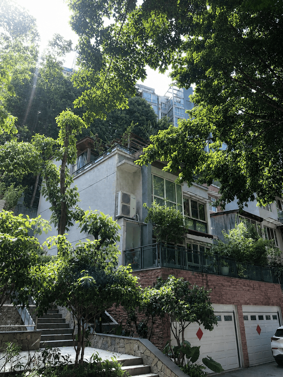 怀化岛居岁月从容升级：小小岛老别墅加装蒂升悦行款电梯